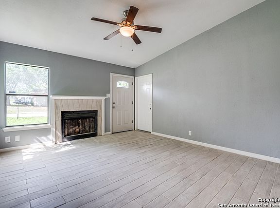 5th image of 5956 Glacier Sun Dr