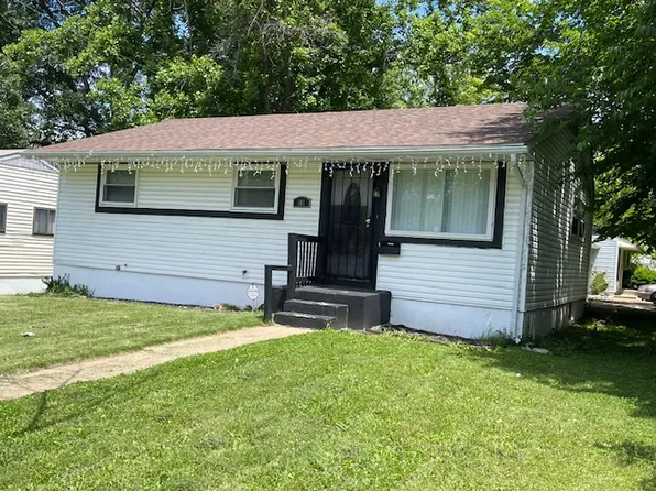 101 Roderick Dr, Saint Louis, MO 63137