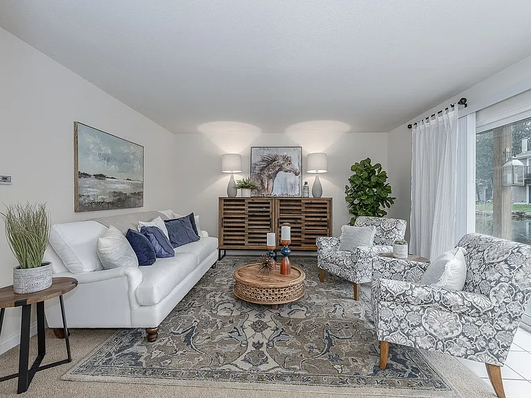 Harpers Point Apartments* — Photo 11