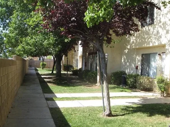 1750 E Avenue Q14 APT 20, Palmdale, CA 93550