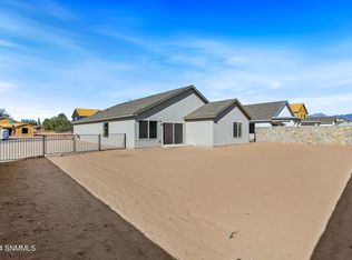 3552 Hibiscus Ln, Las Cruces, NM 88001