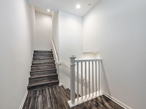 3665 Islander Walk-5