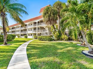 580 Egret Dr APT 123, Hallandale Beach, FL 33009