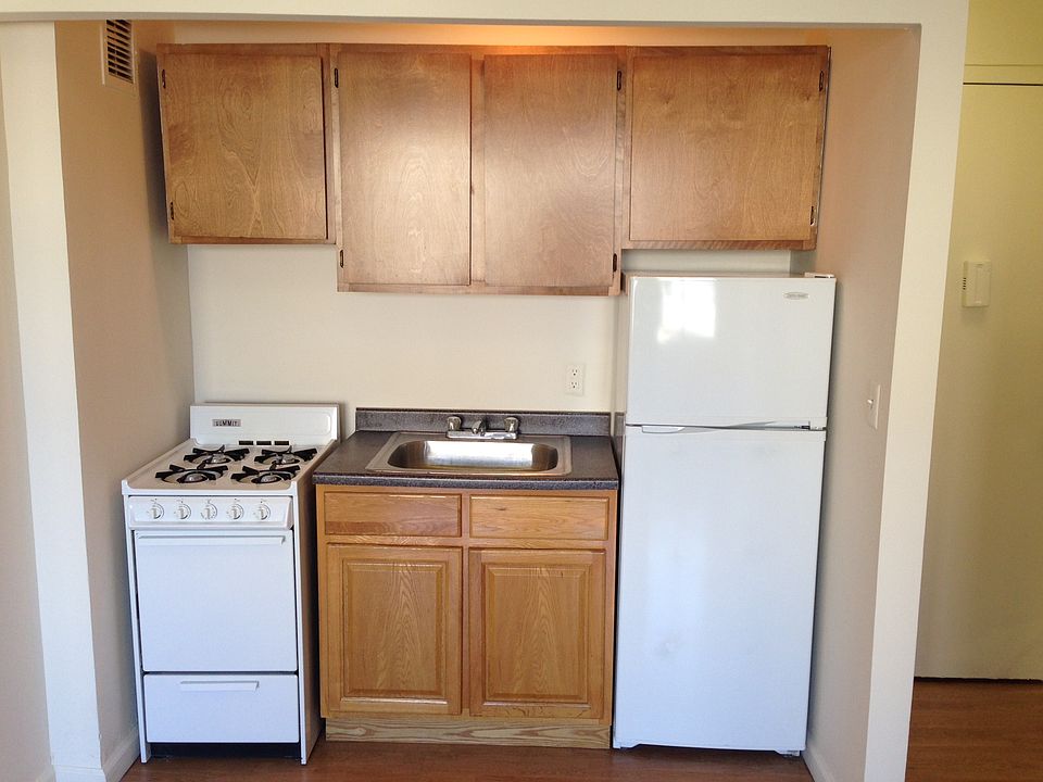 2nd image of 300 E 96th St APT 5C
