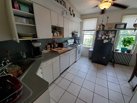 Rented by Magnificat Corp | media 7