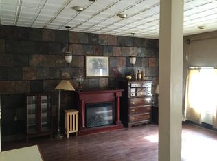 24 York St, Hanover, PA 17331