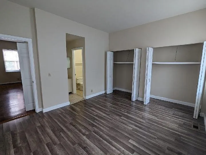 2210 Menard St #1F — Photo 3