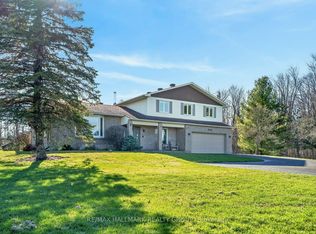 1376 Macdonald Rd, Russell, ON K4R 0K1