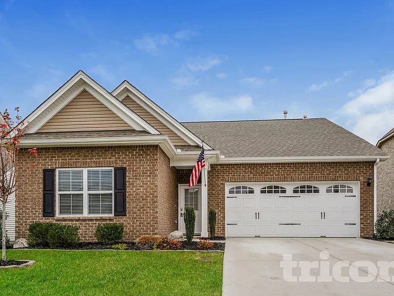 1139 Westgate Dr — Photo 1