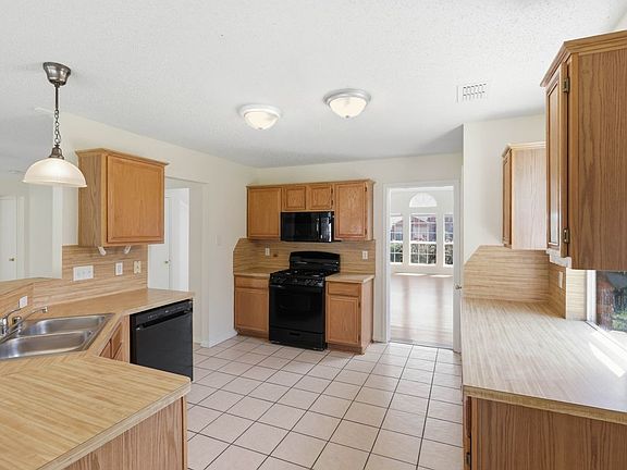 4th image of 2082 Sailmaker Ct
