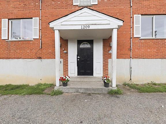 3rd image of 1209 W Galbraith Rd
