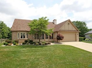 3553 Fieldbrooke Ln, Oregon, OH 43616