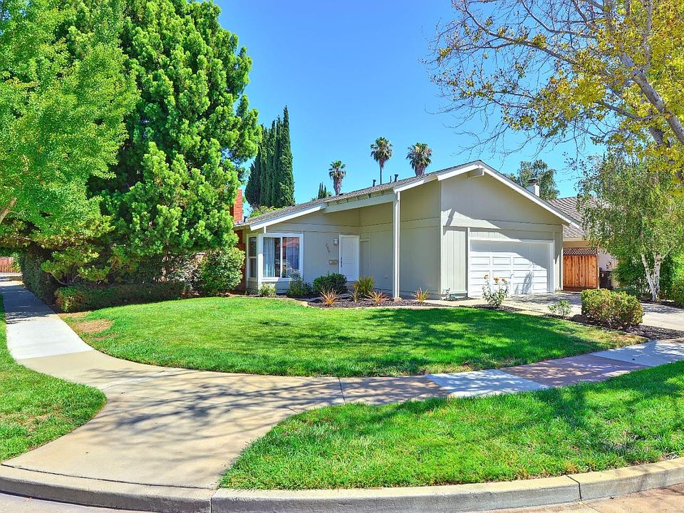 1st image of 299 Esteban Way