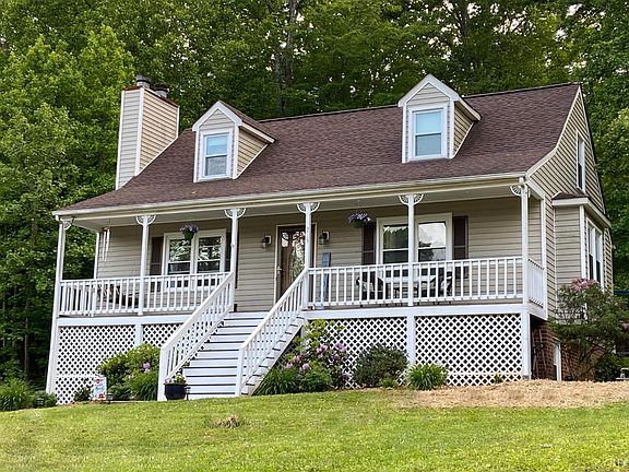 2nd image of 215 Capital Ln Lot 10