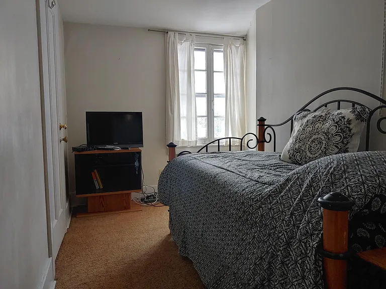 1350 East Ave — Photo 6