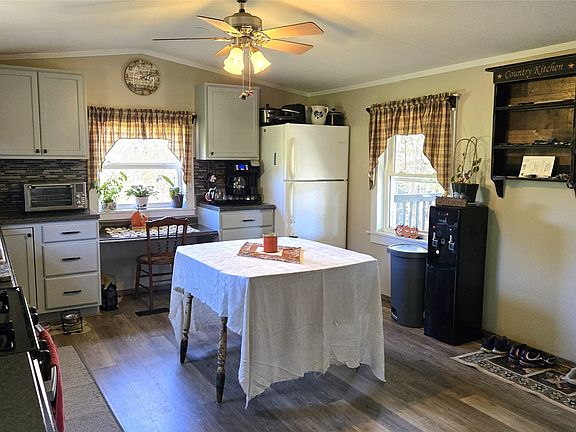 5th image of 2863 Wilson Creek Rd