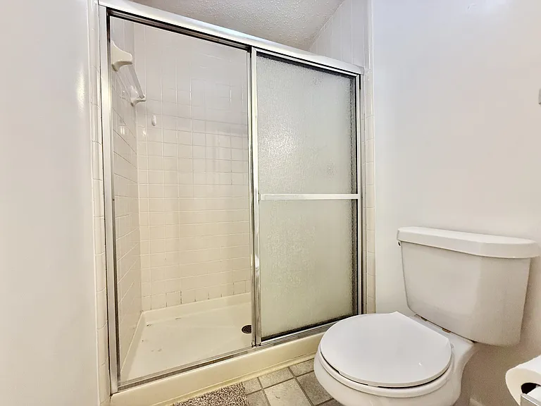 463 E Springtree Way — Photo 32