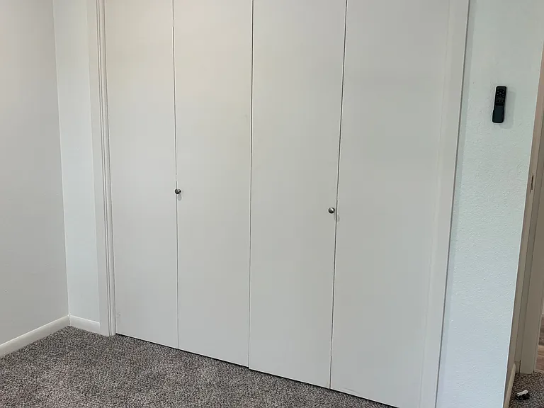 Master bedroom Closet