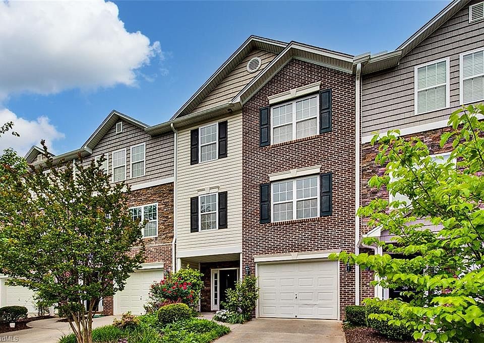 1st image of 38 Ackland Dr