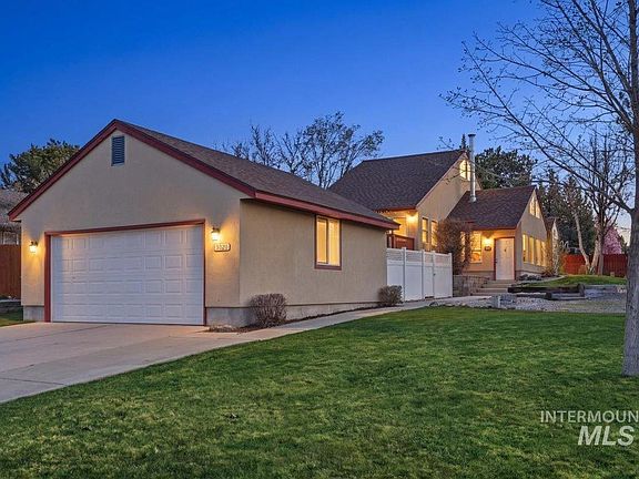 2nd image of 3020 Westview Ln