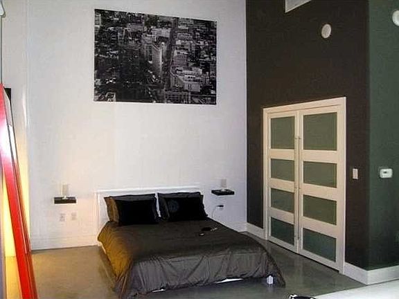 2nd image of 133 NE 2nd Ave #3507