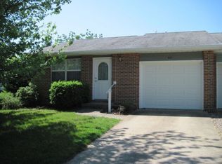 628 W Grant Ave, Charleston, IL
