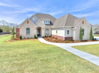 2915 Ridgecrest Dr, Purcell, OK 73080