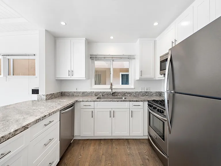 186 Cliff Dr — Photo 10