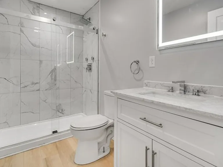 504 Stewart Ave — Photo 335