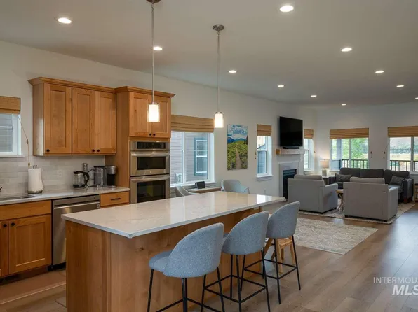 2468 Shenandoah Dr, Hailey, ID 83333