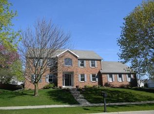 7302 Southern Oak Pl, Madison, WI 53719