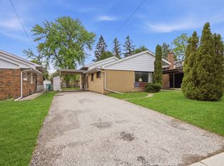 25 Fordwich Cres, Toronto, ON M9W 2T3