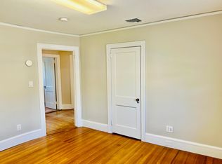 118 Columbus Ave #2, Valhalla, NY 10595