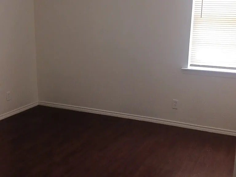 600 Henslee Dr — Photo 10