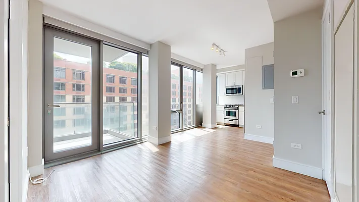 Rented by Bond New York | media 40