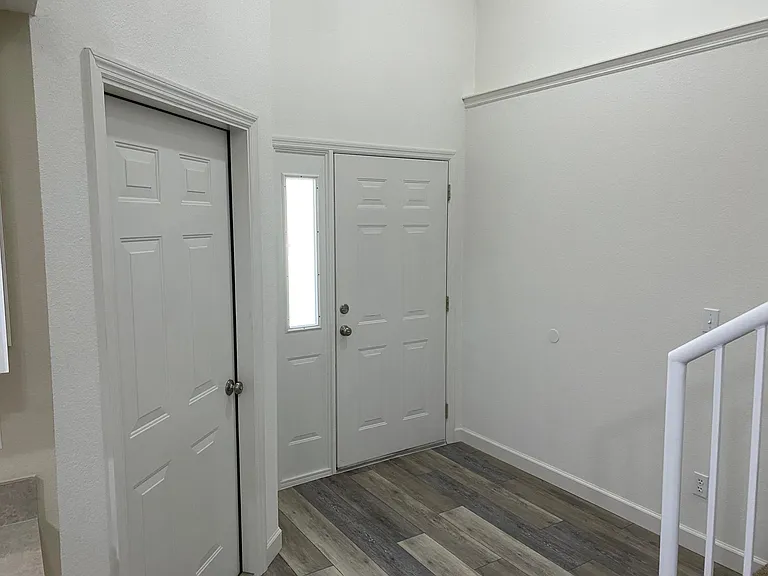 7350 Canterbury St — Photo 30