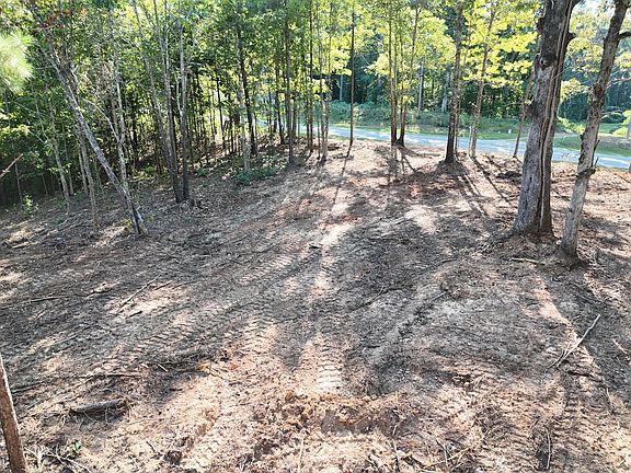 4th image of 150 County Rd