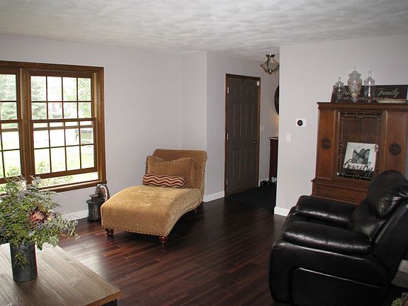 4th image of 1419 Torch Pine Dr