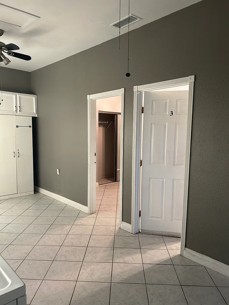 11308 Norwood Ave — Photo 3