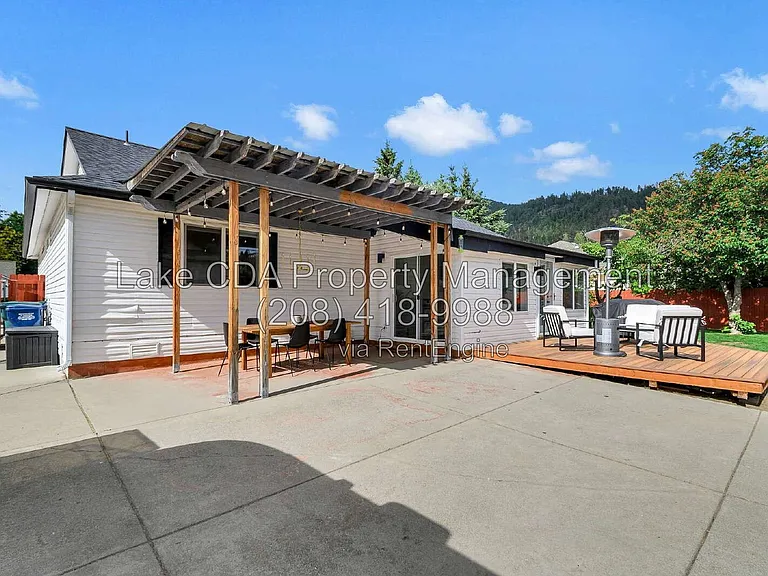 2082 E Greenleaf Ln — Photo 34