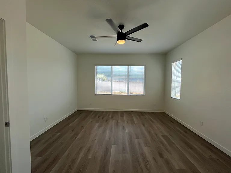 1715 Terrace Hill Dr — Photo 11