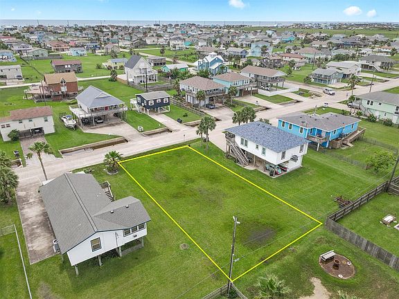 4th image of 16534 Jolly Roger Rd