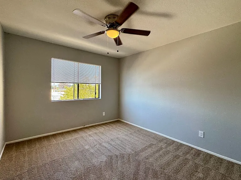 3633 Marlborough Ave — Photo 15