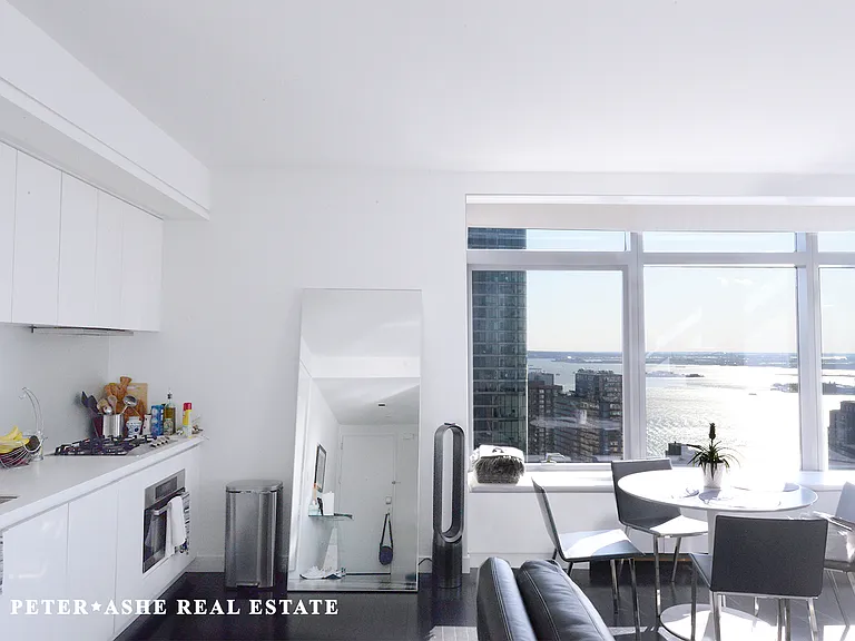 123 Washington St #42A — Photo 3