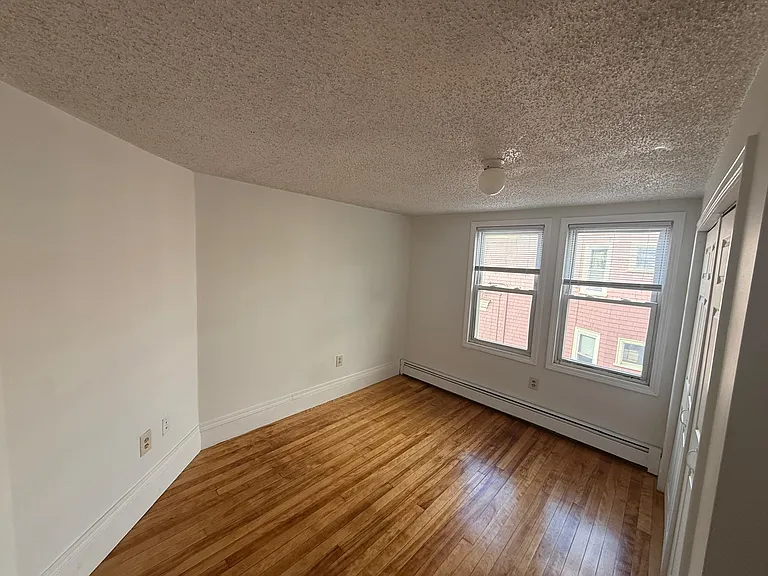 13 Union St #3 — Photo 10