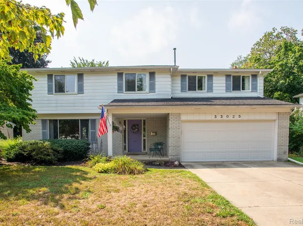 33025 Tall Oaks St, Farmington, MI 48336