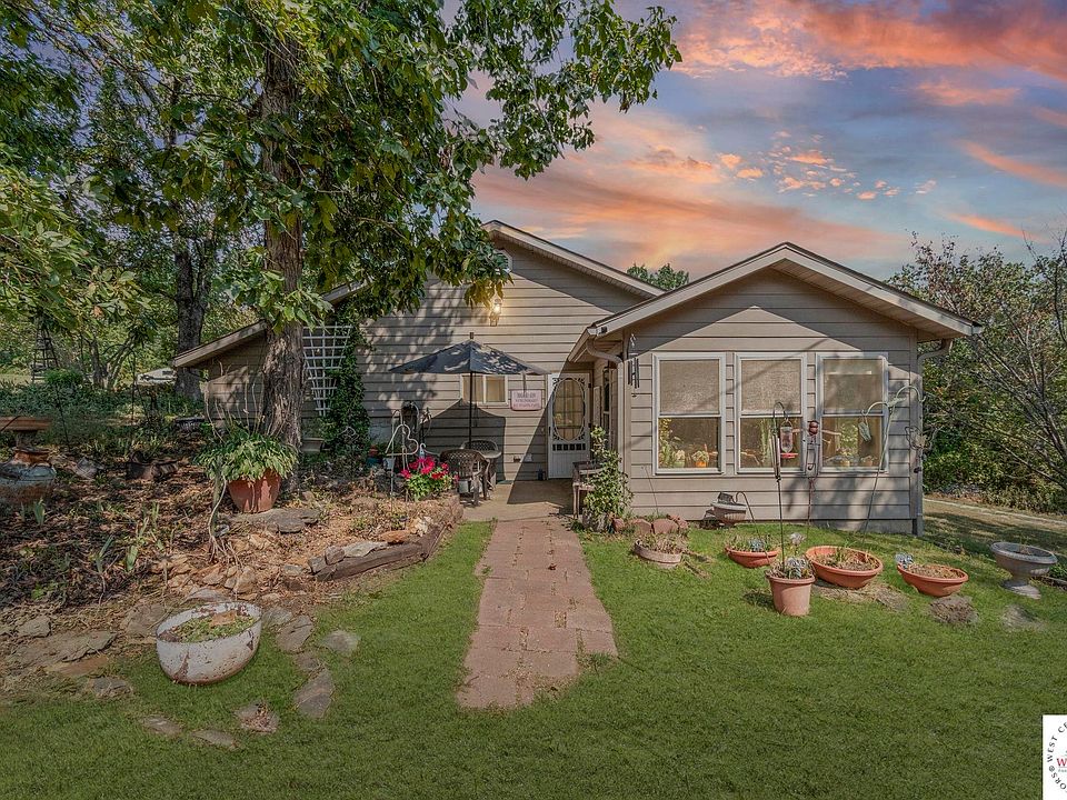 1st image of 17537 Mockingbird Rd