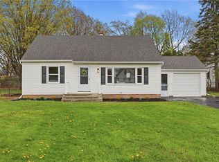 524 Harvest Dr, Rochester, NY 14626
