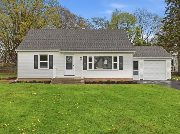 524 Harvest Dr, Rochester, NY 14626