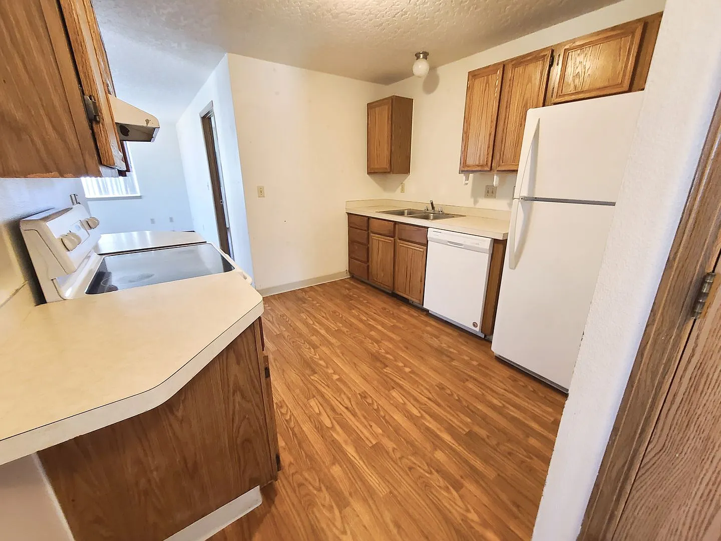 3 bed 2 bath Single-Level townhome *Affordable Housing Property* — Photo 4